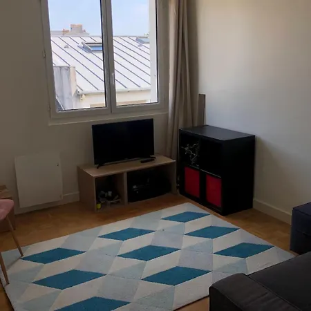 Bright T3 Near Downtown Nantes